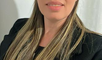 Professora Carla Freitas