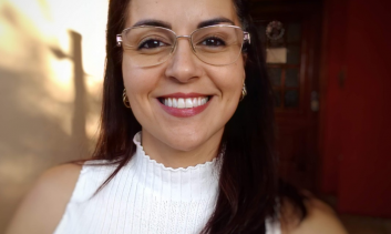 Atendimento Psicanalítico Online - Stella Freitas