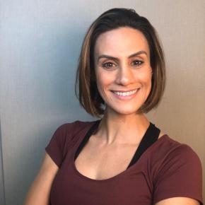 Ana Carolina Oliveira