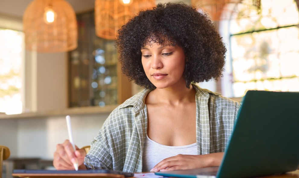 LÍNGUA, LINGUÍSTICA E LITERATURA