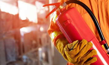 CURSO DE CAPACITAÇÃO EAD EM PROTEÇÃO CONTRA INCÊNDIOS E EXPLOSÕES  - 180H