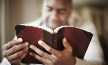 DOCÊNCIA EM FILOSOFIA E TEOLOGIA