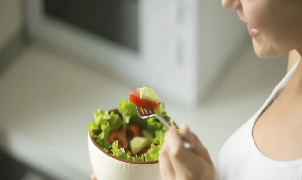 CURSO DE CAPACITAÇÃO EAD EM NUTRIÇÃO  - 180H