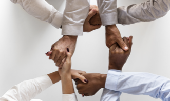 LIDERANÇA E DESENVOLVIMENTO DE EQUIPES