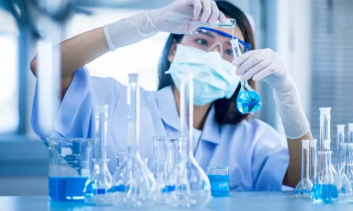 CURSO DE CAPACITAÇÃO EAD EM FARMACOLOGIA CLÍNICA - 180H