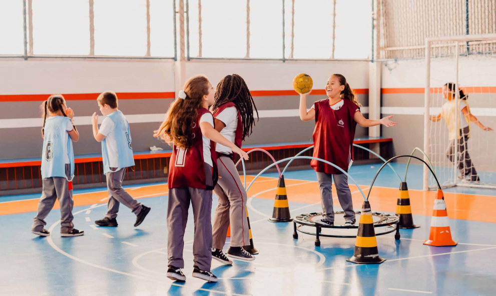 EDUCAÇÃO FÍSICA ESCOLAR