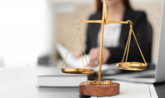 CURSO DE CAPACITAÇÃO EAD EM DIREITO CONSTITUCIONAL - 180H