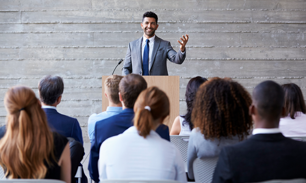 COMUNICAÇÃO E ORATÓRIA