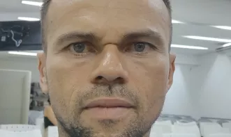 José