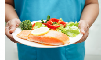 RECOMENDAÇÕES NUTRICIONAIS PARA CRIANÇAS E ADOLECENTES INSERIDAS NO PNAE