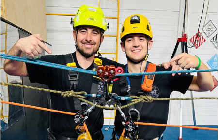 TÉCNICAS E SISTEMAS DE RESGATE EM ALTURA