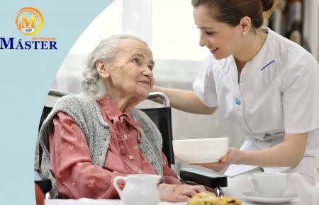 Técnico em Cuidados com Idoso