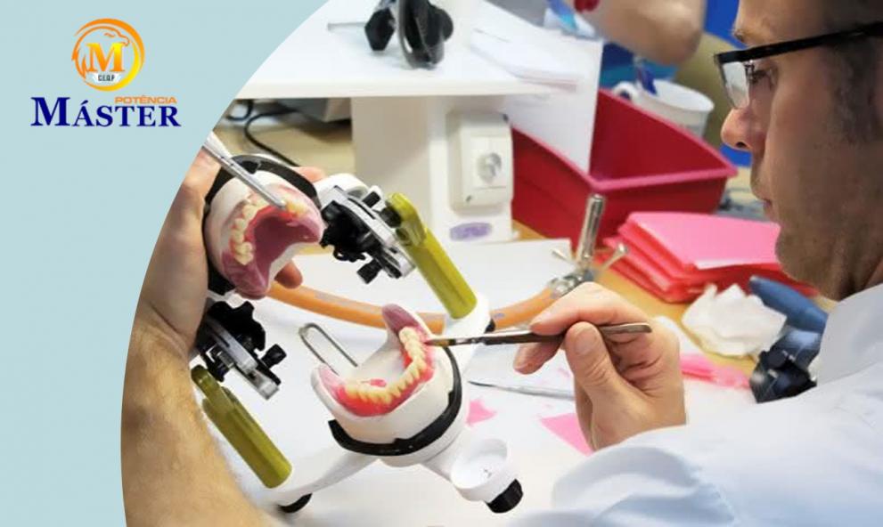 Técnico em Prótese Dentária