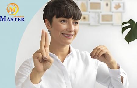 Técnico em Tradução e Interpretação de LIBRAS